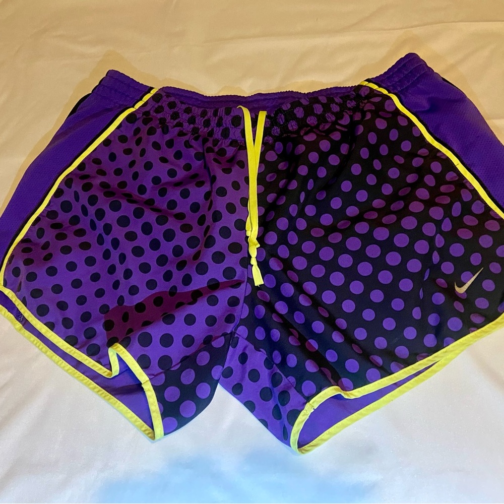 Women’s Nike Tempo Shorts Purple Black Polka Dot